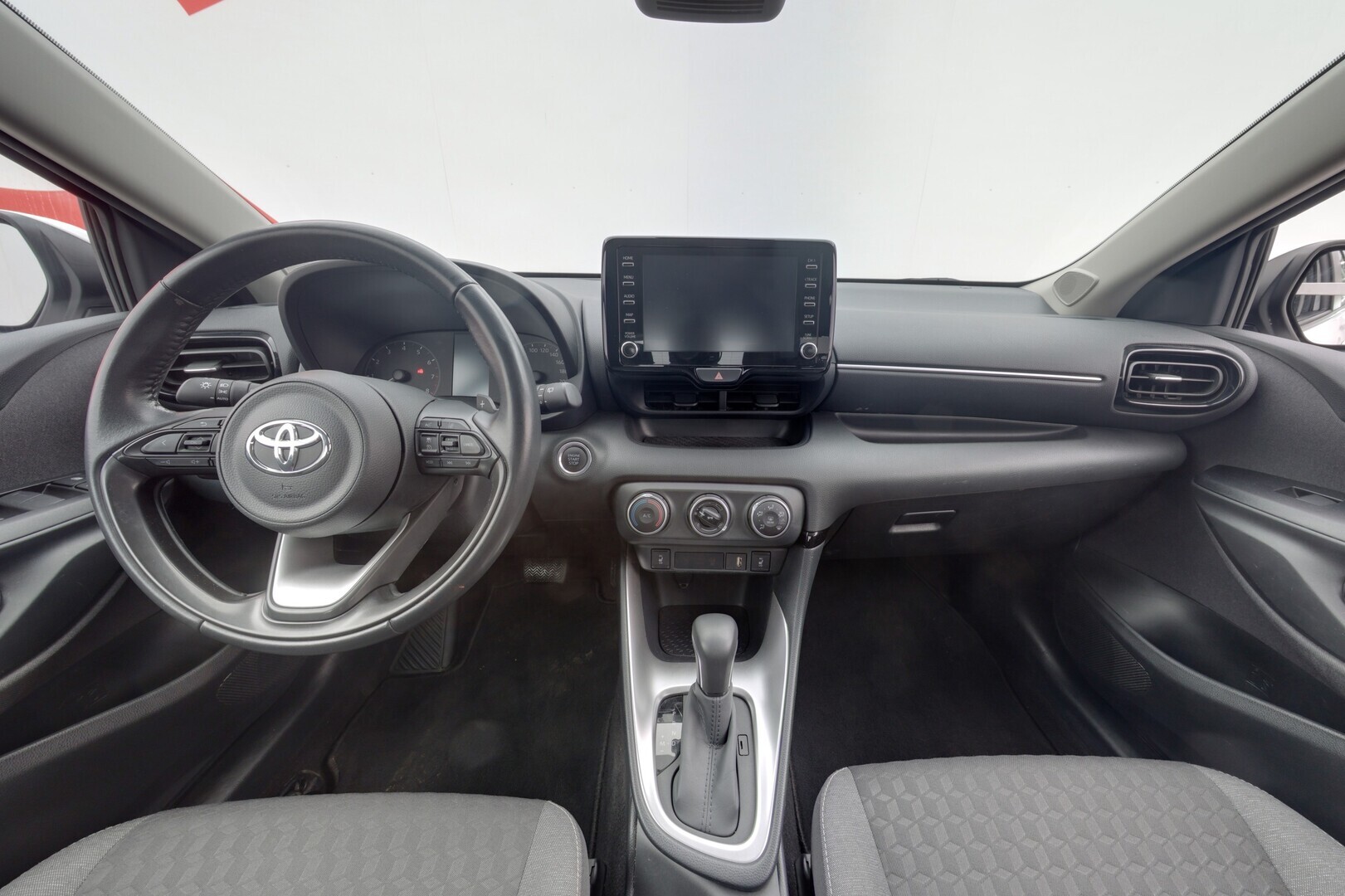 TOYOTA Yaris 2023