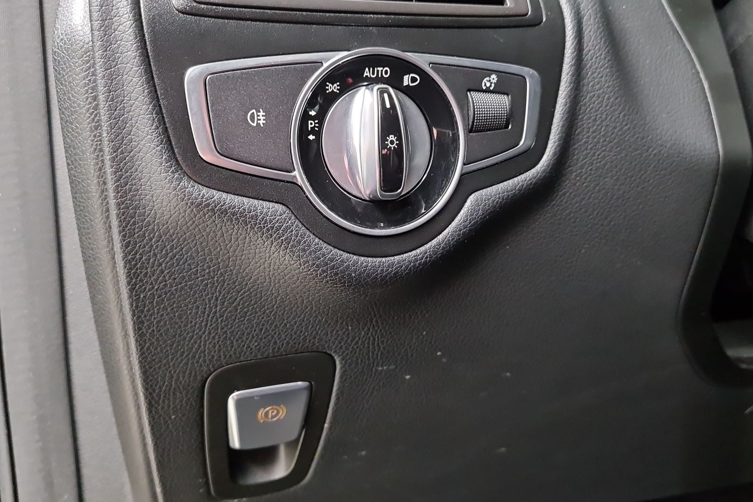 MERCEDES-BENZ GLC 2016