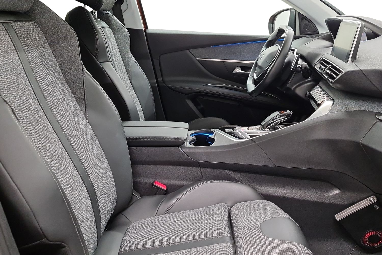PEUGEOT 3008 2019