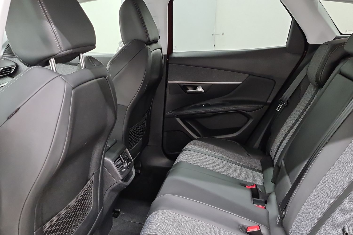 PEUGEOT 3008 2019