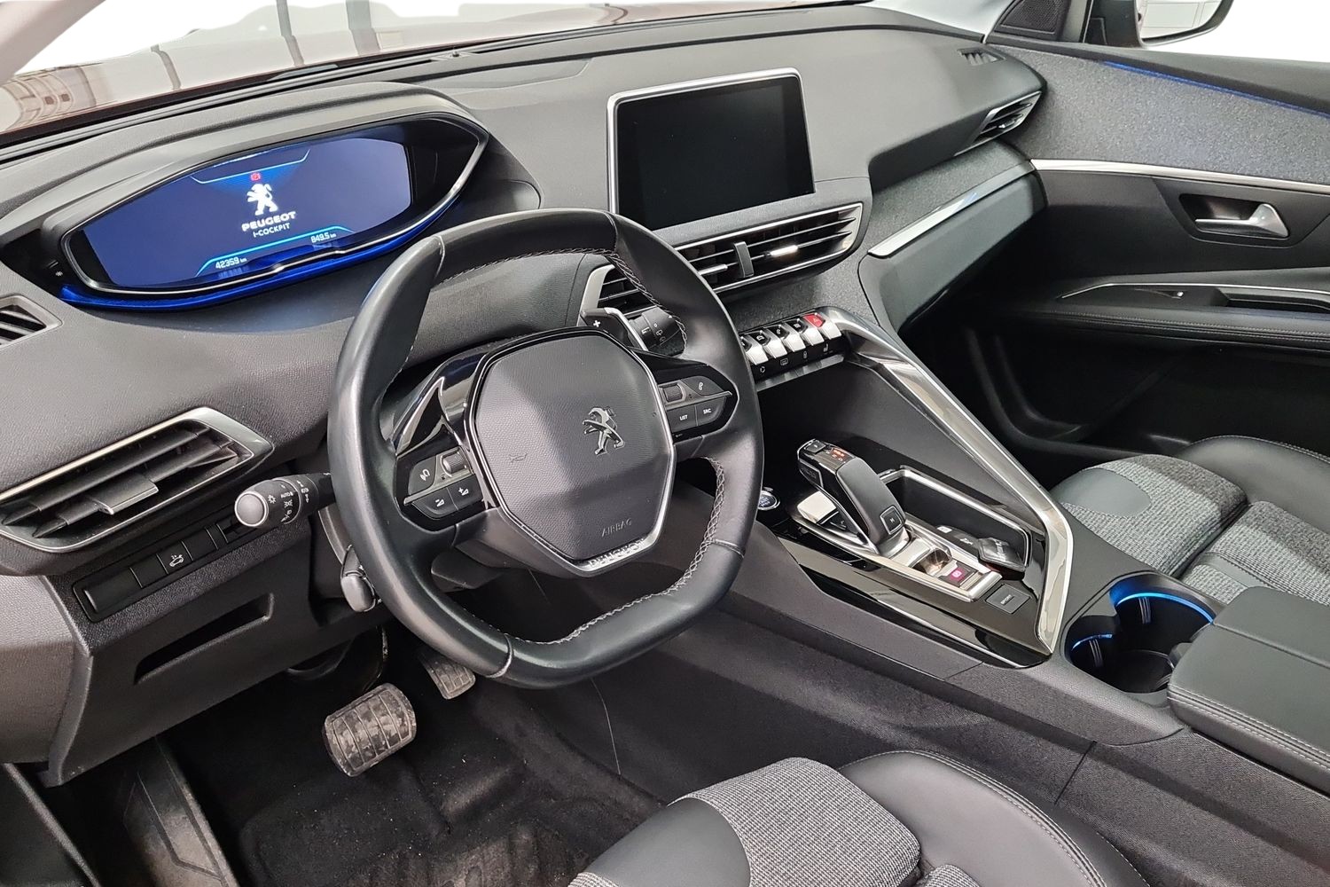 PEUGEOT 3008 2019