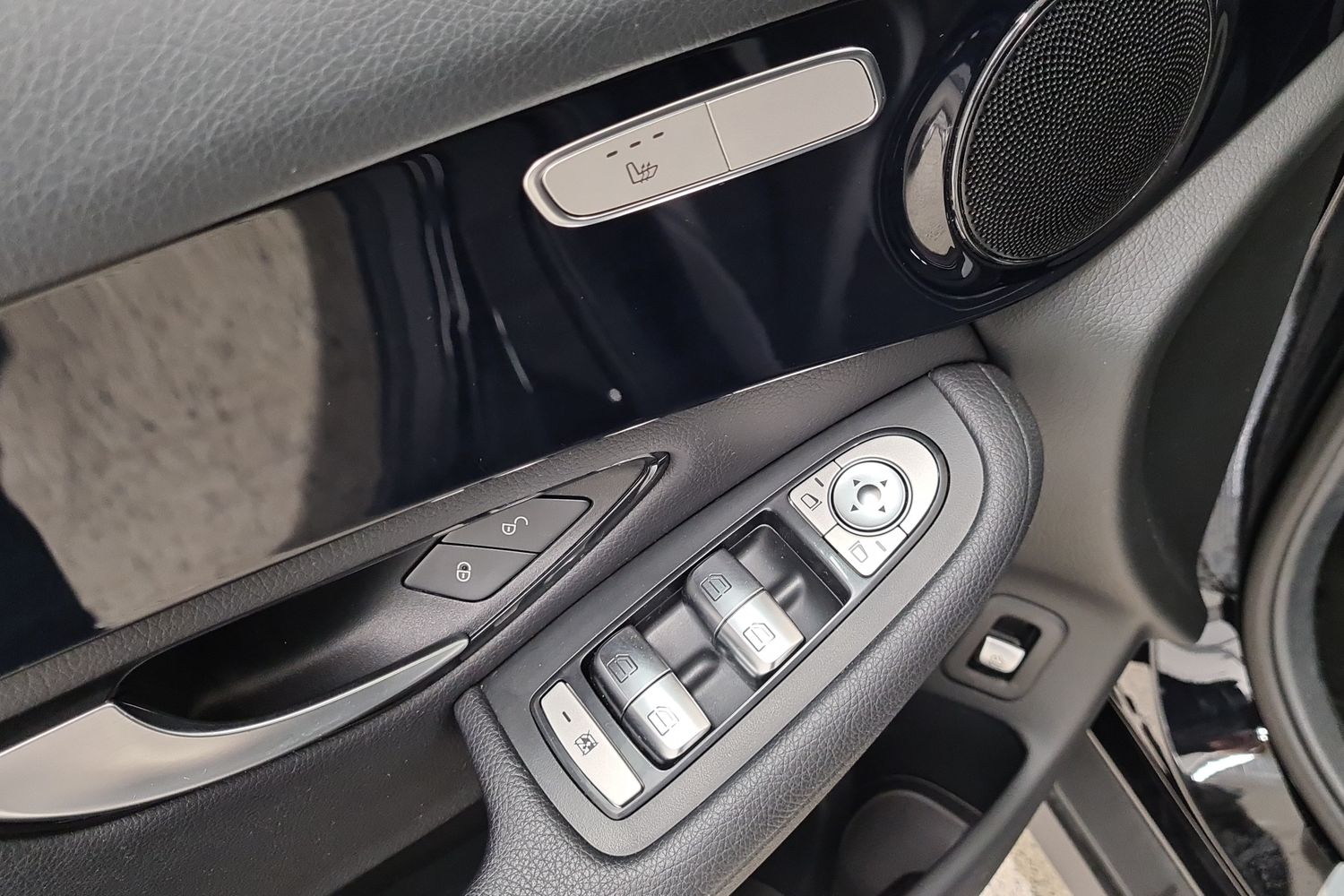 MERCEDES-BENZ GLC 2017