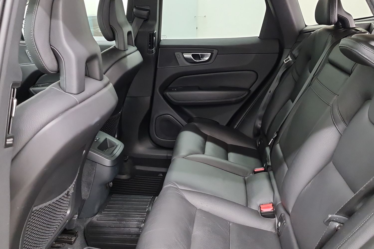 VOLVO XC60 2018