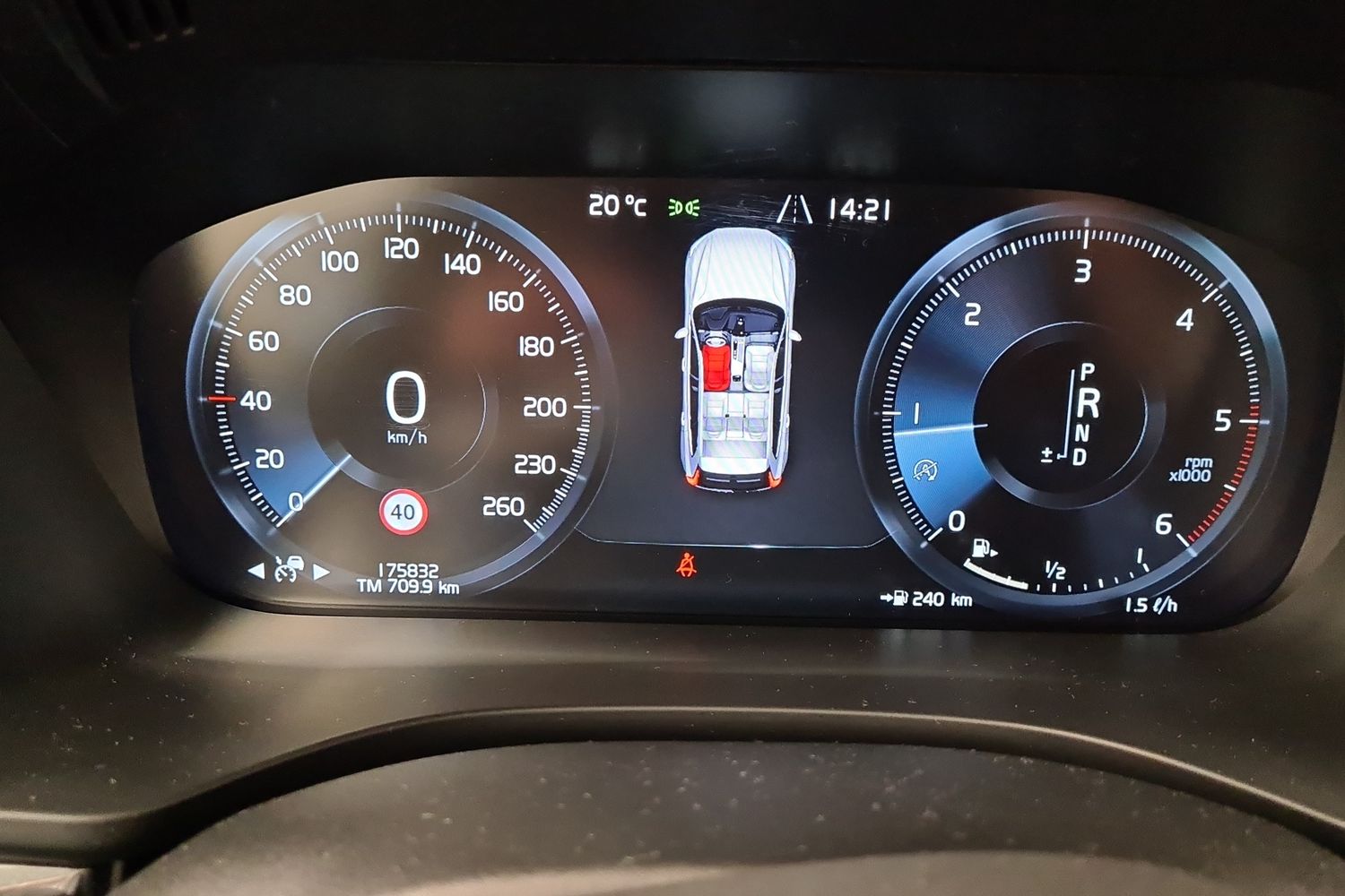 VOLVO XC60 2018
