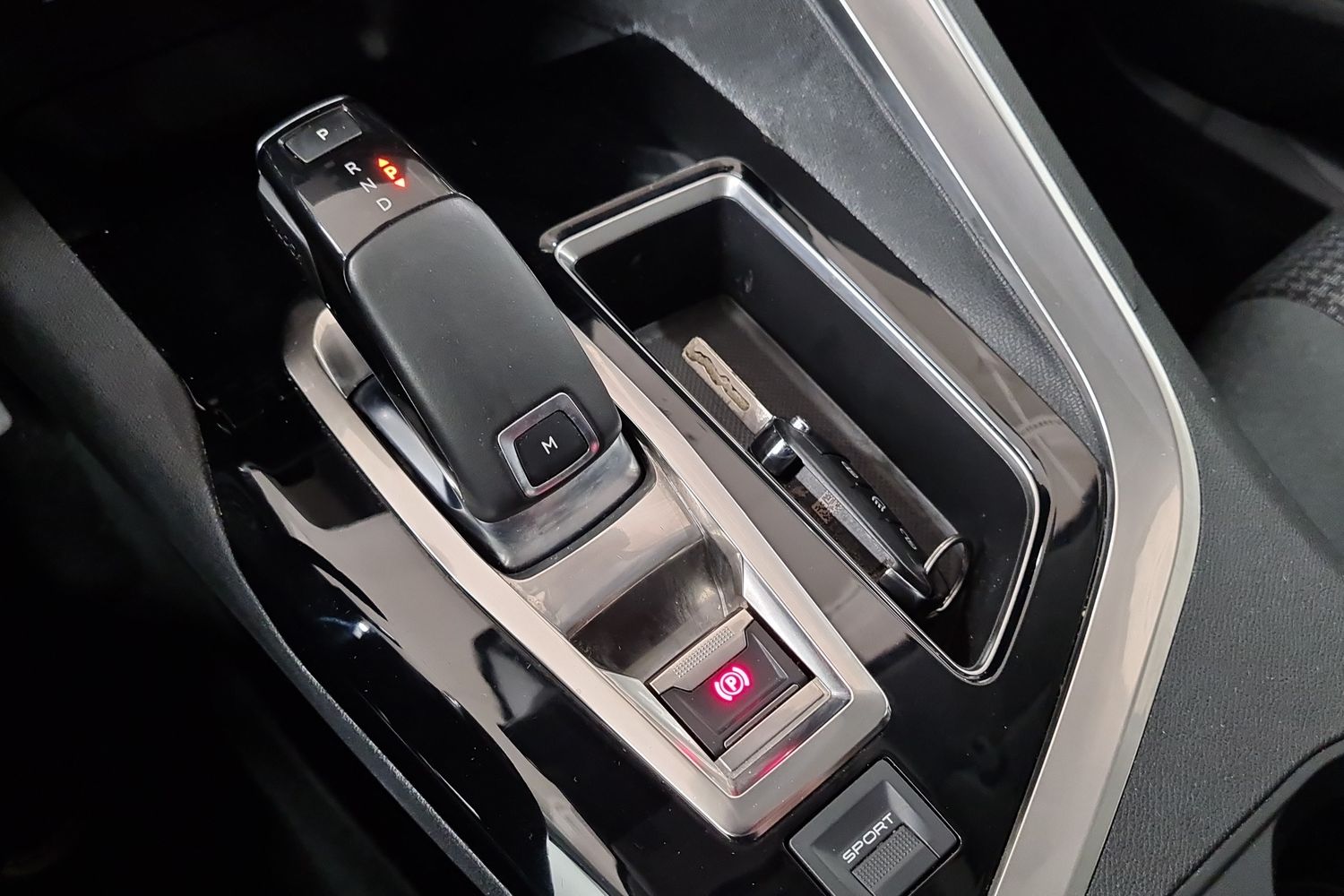 PEUGEOT 3008 2019