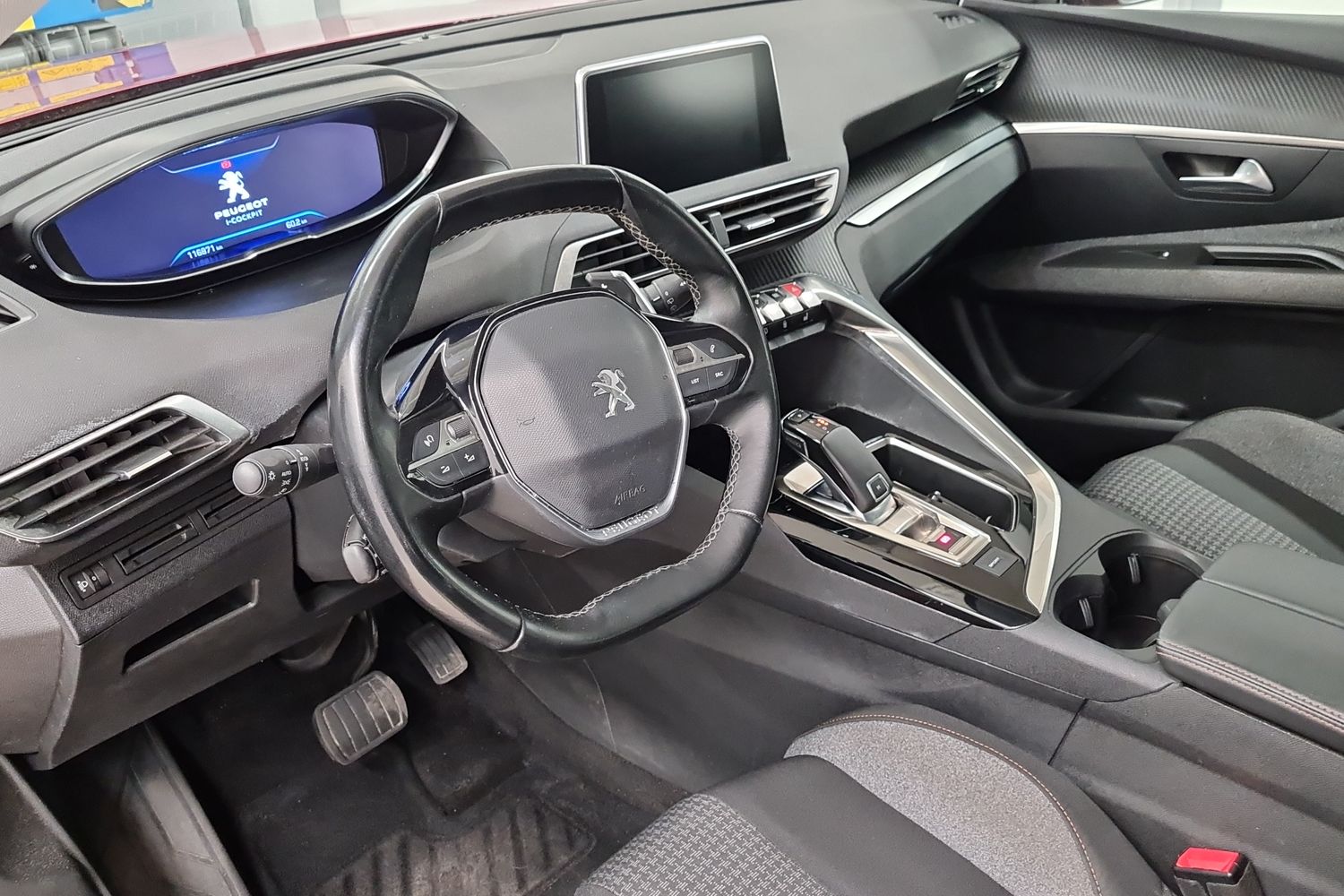 PEUGEOT 3008 2019