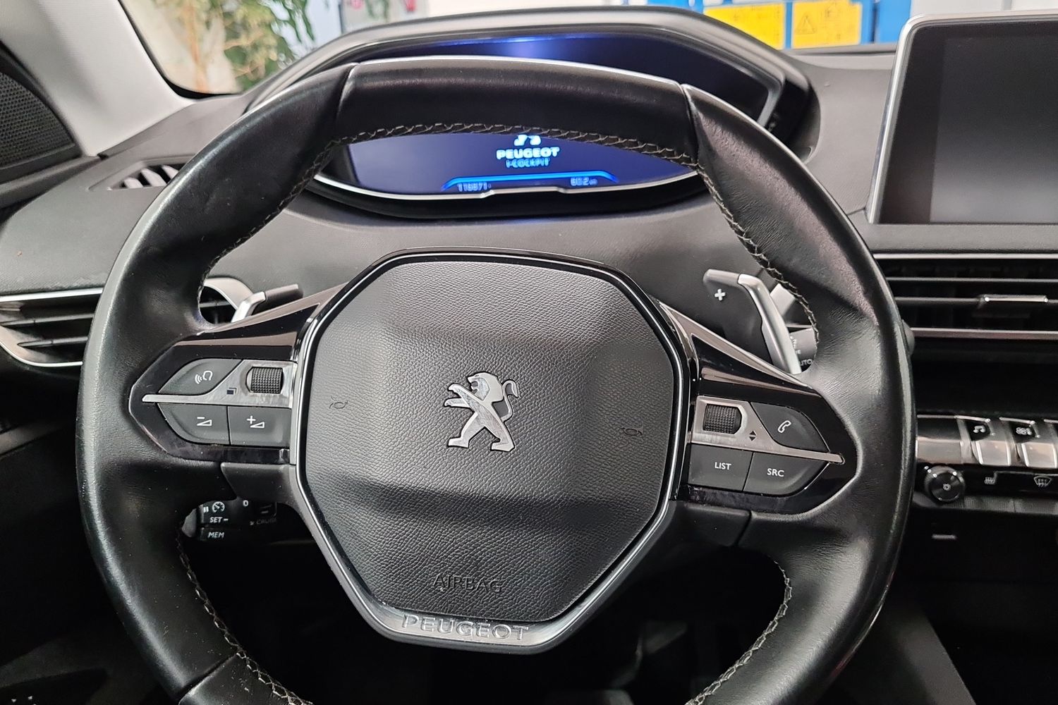 PEUGEOT 3008 2019