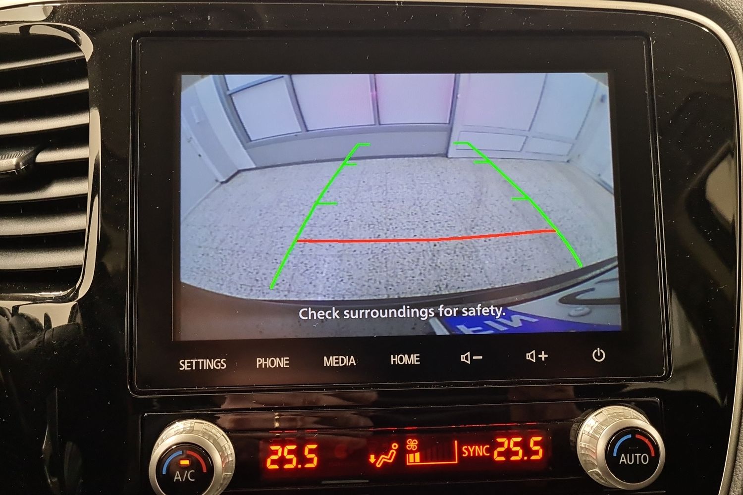 MITSUBISHI OUTLANDER PHEV 2019