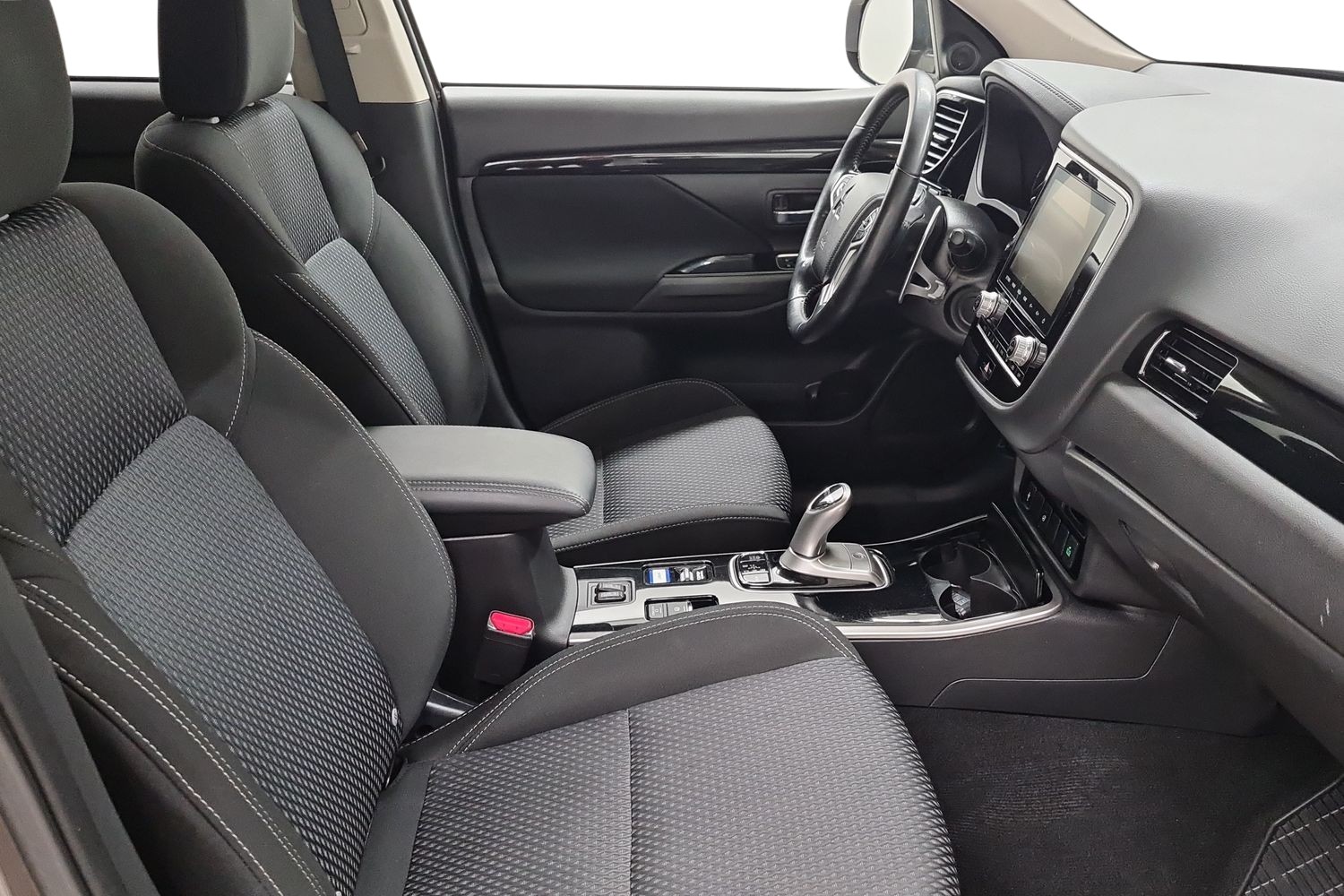 MITSUBISHI OUTLANDER PHEV 2019