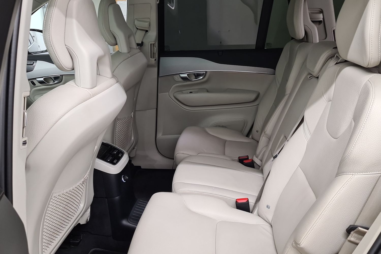 VOLVO XC90 12