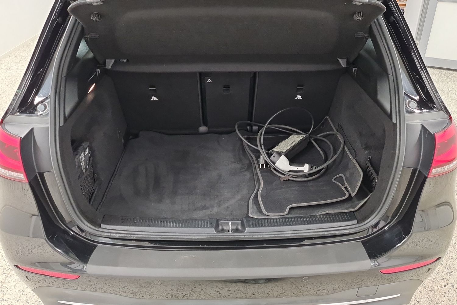 MERCEDES-BENZ B 2021