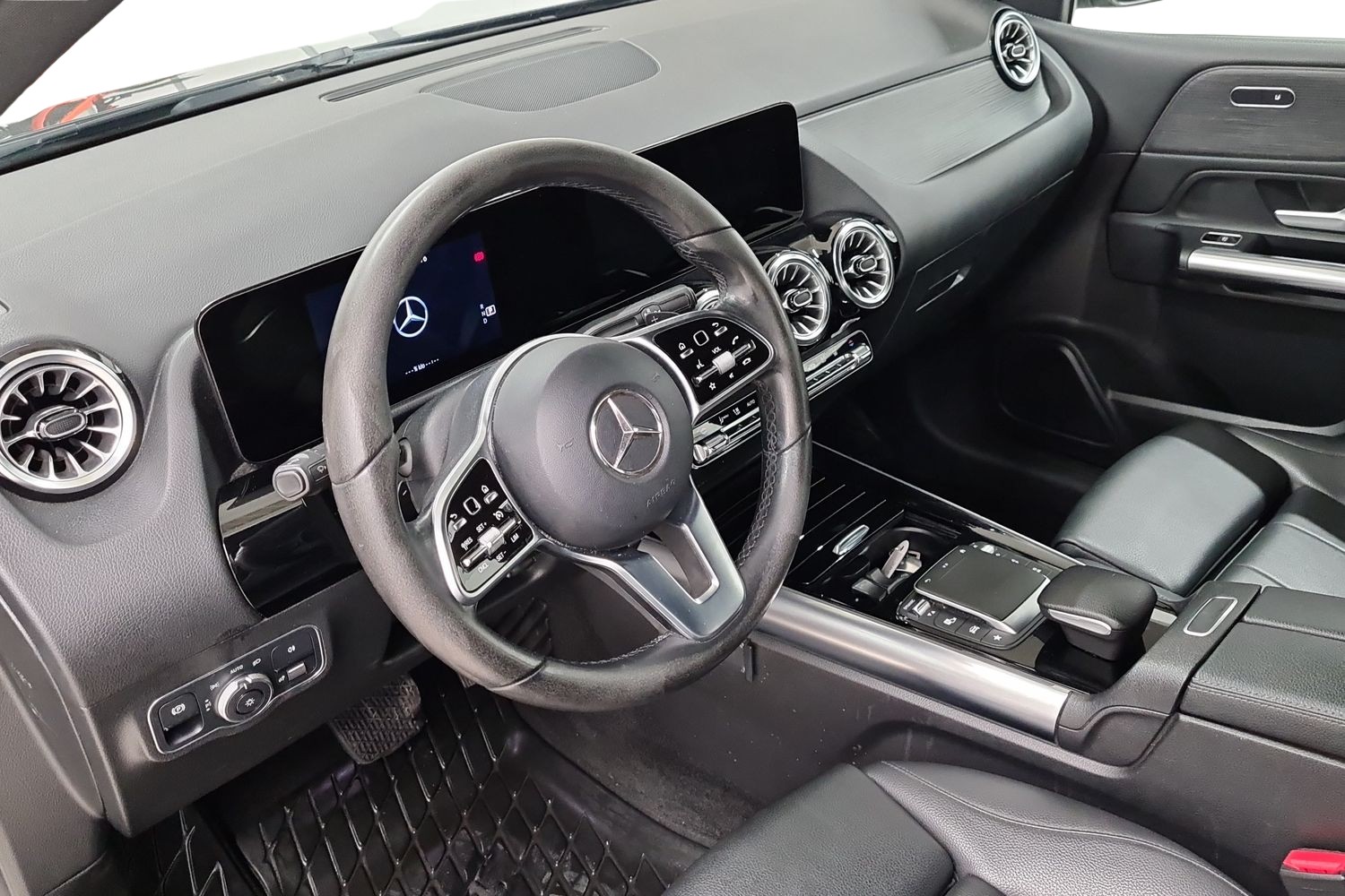 MERCEDES-BENZ B 2021