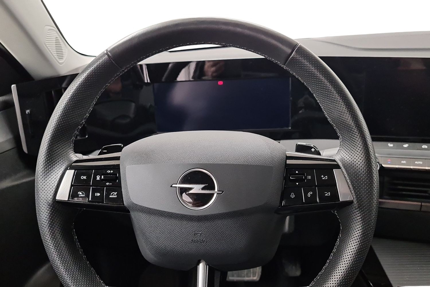 OPEL ASTRA 2024