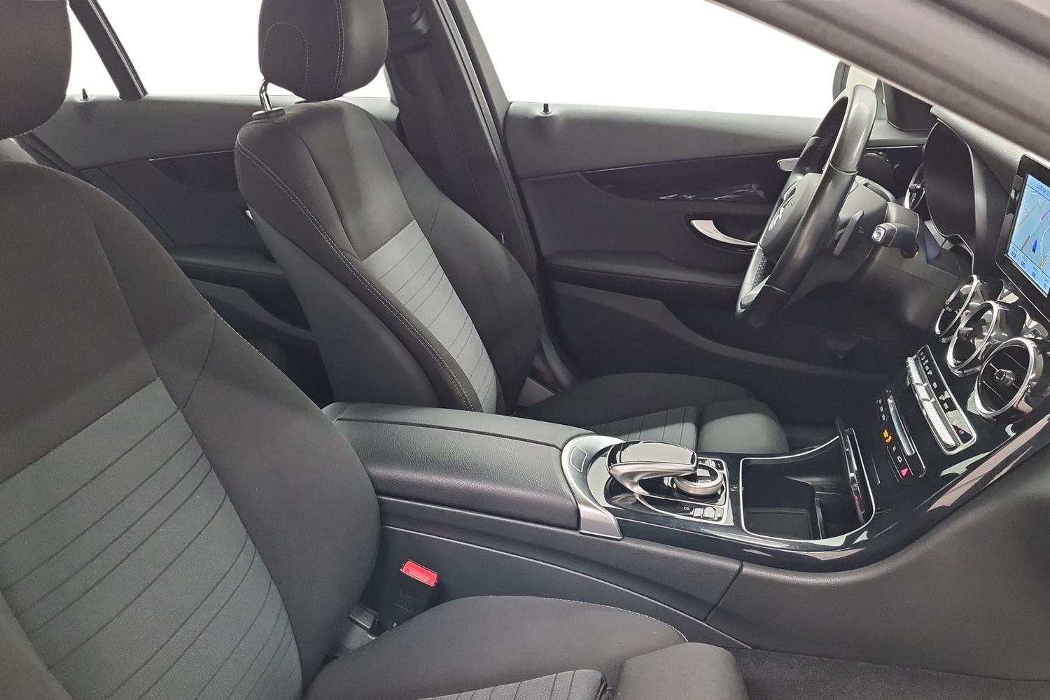 MERCEDES-BENZ C 2016