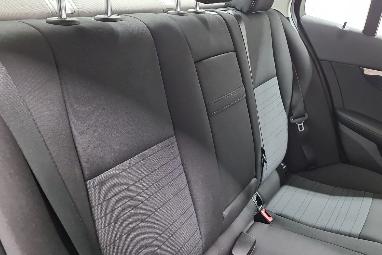 MERCEDES-BENZ C 2016