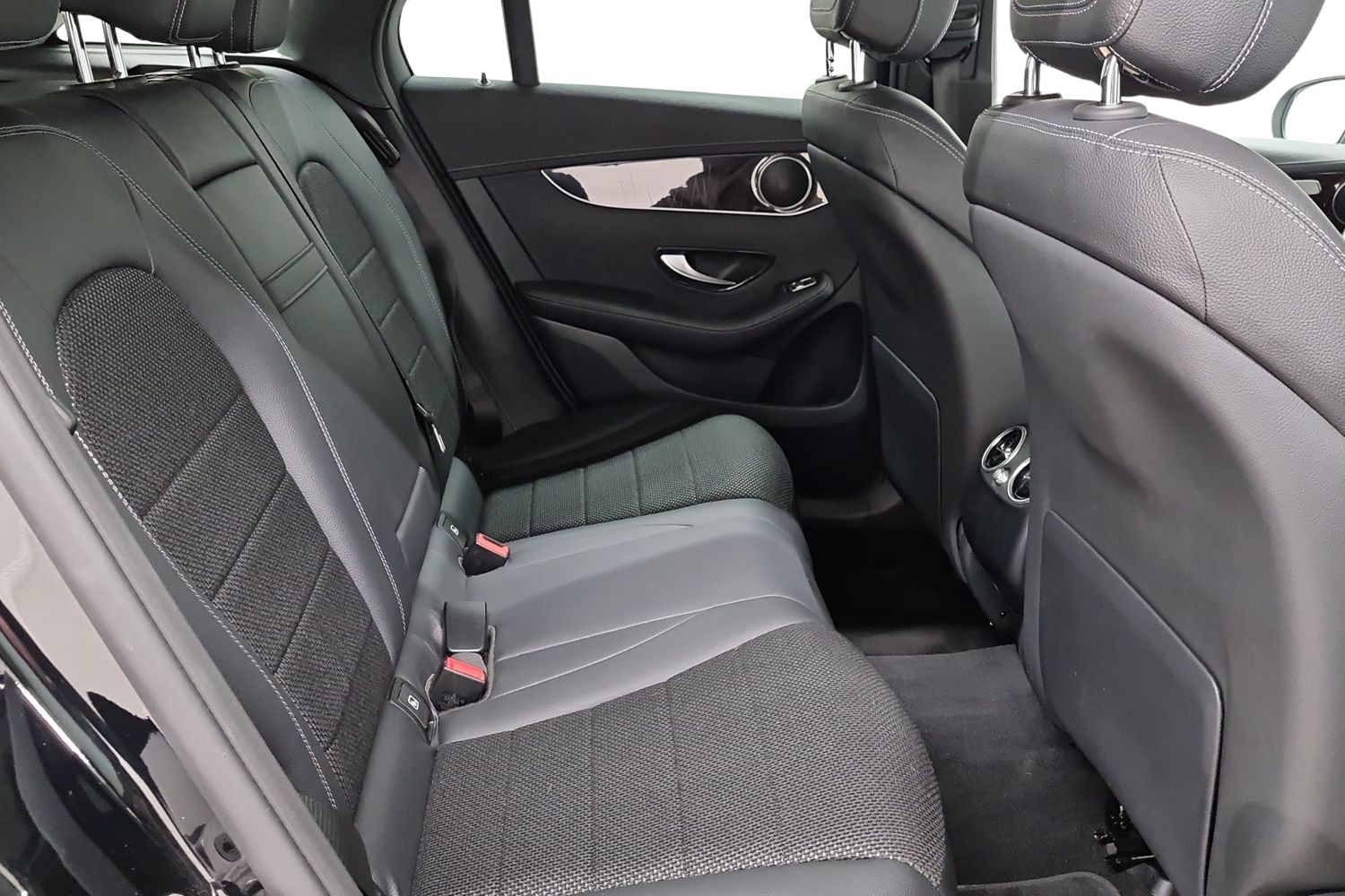 MERCEDES-BENZ GLC 2021