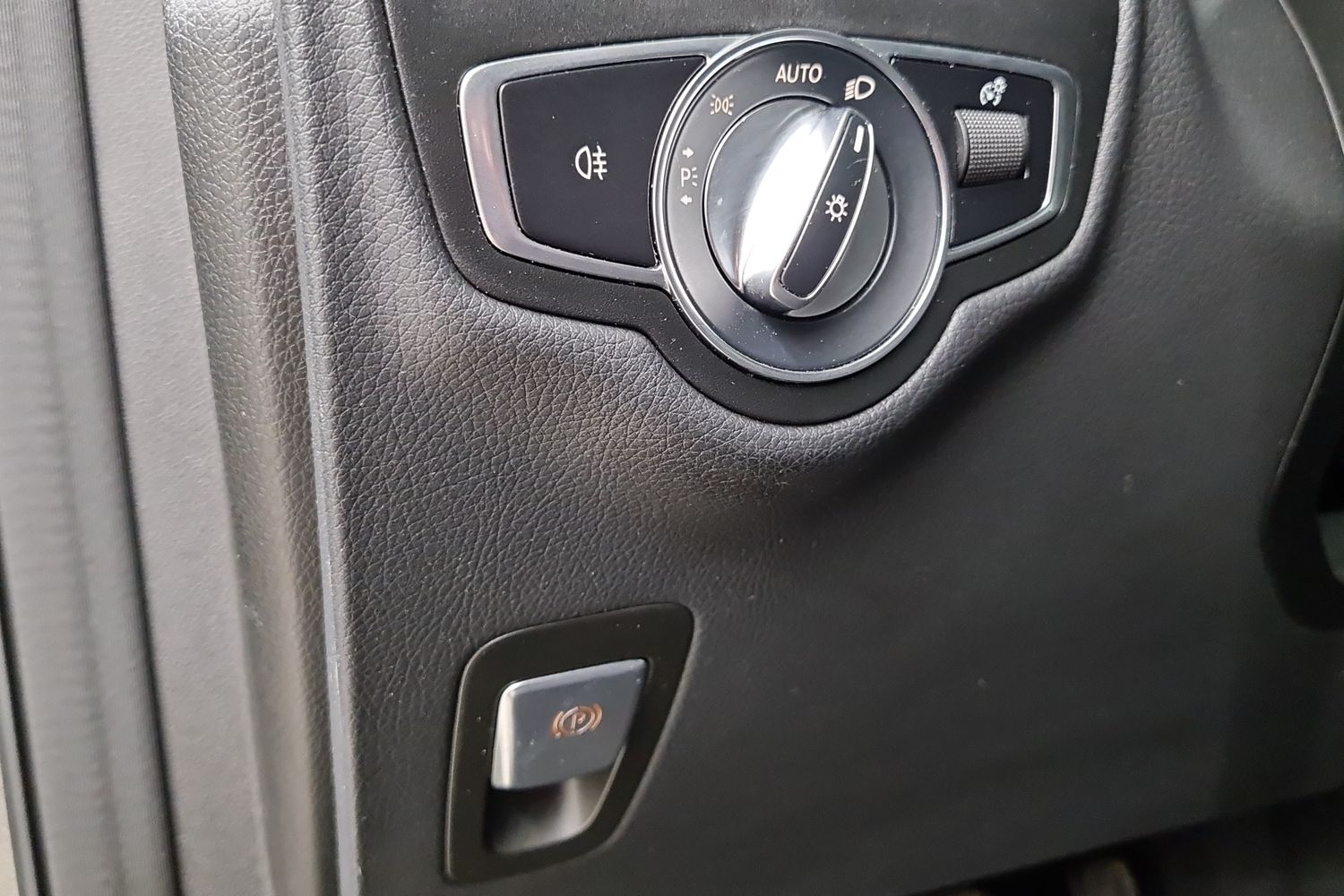 MERCEDES-BENZ GLC 2021