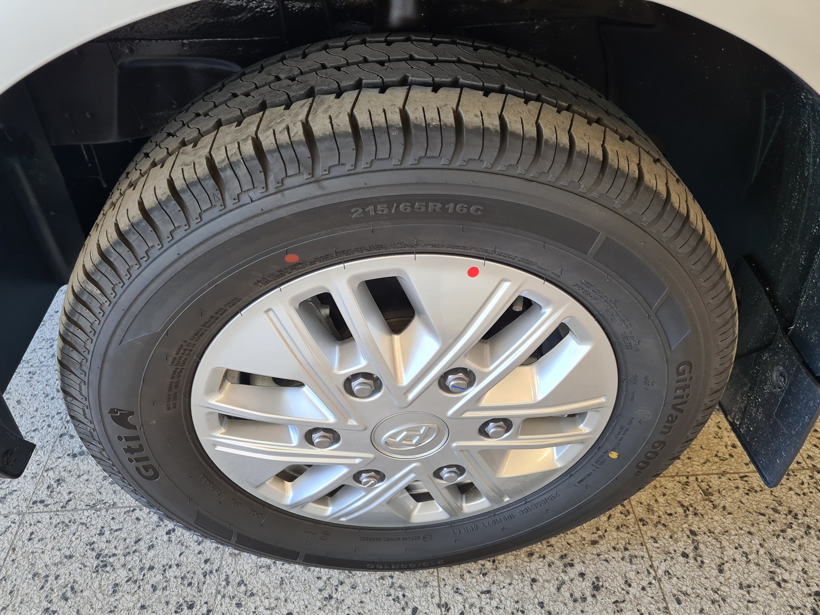 Maxus e-Deliver 7 2024