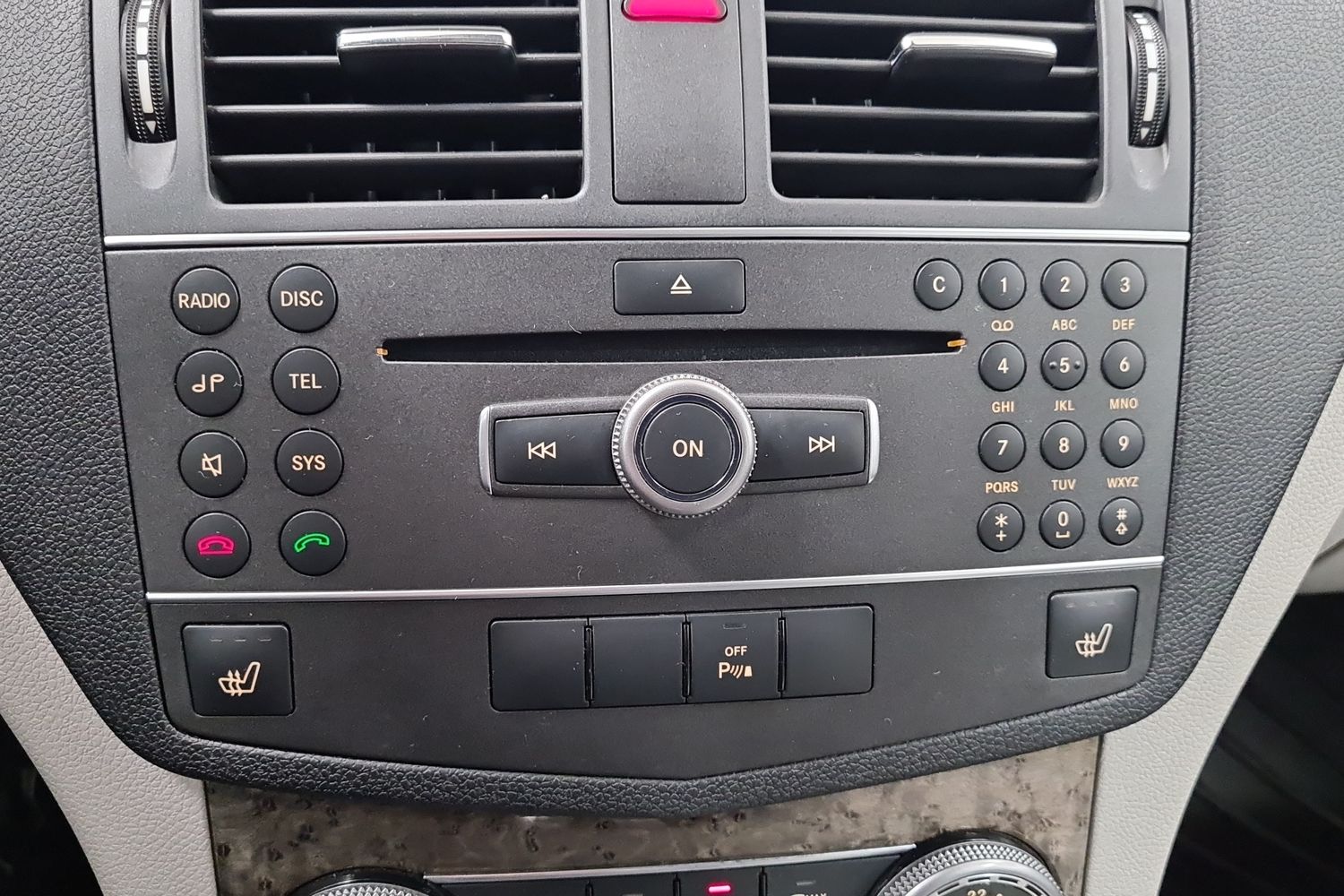 MERCEDES-BENZ C 2010