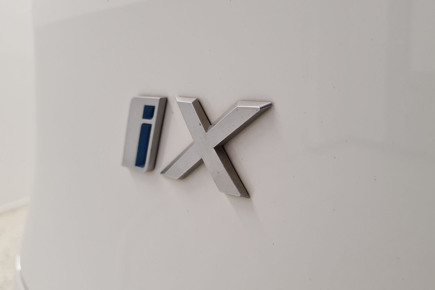 BMW iX 2023