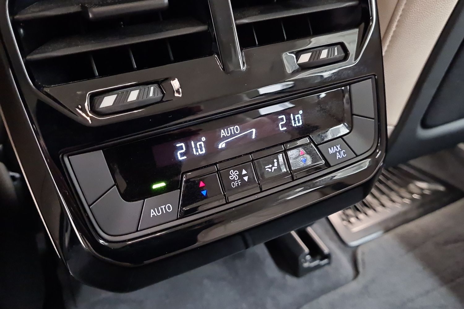 BMW iX 2023