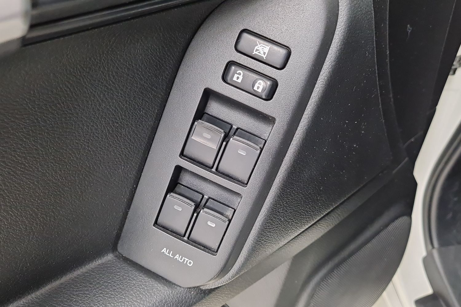 TOYOTA LAND CRUISER 2016