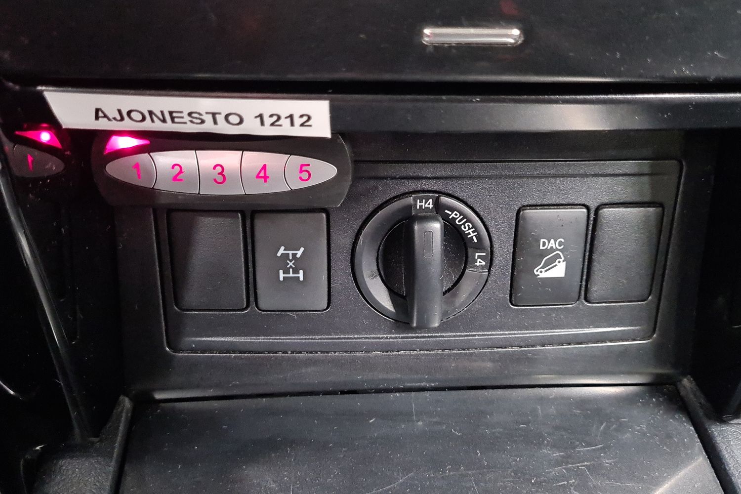 TOYOTA LAND CRUISER 2016