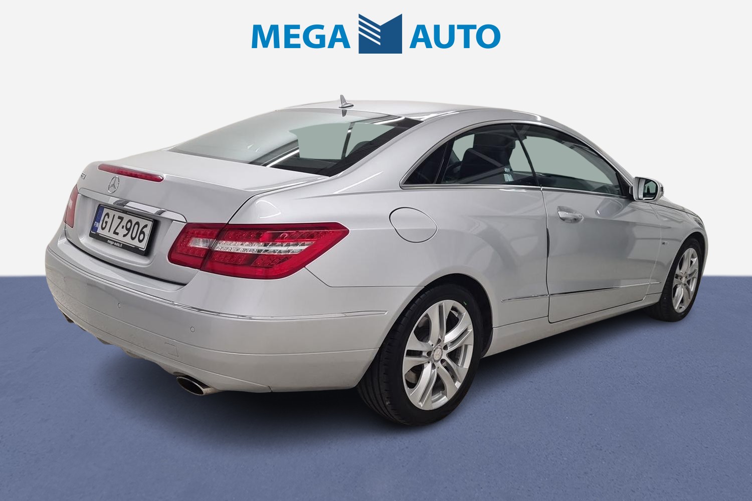 MERCEDES-BENZ E 2009