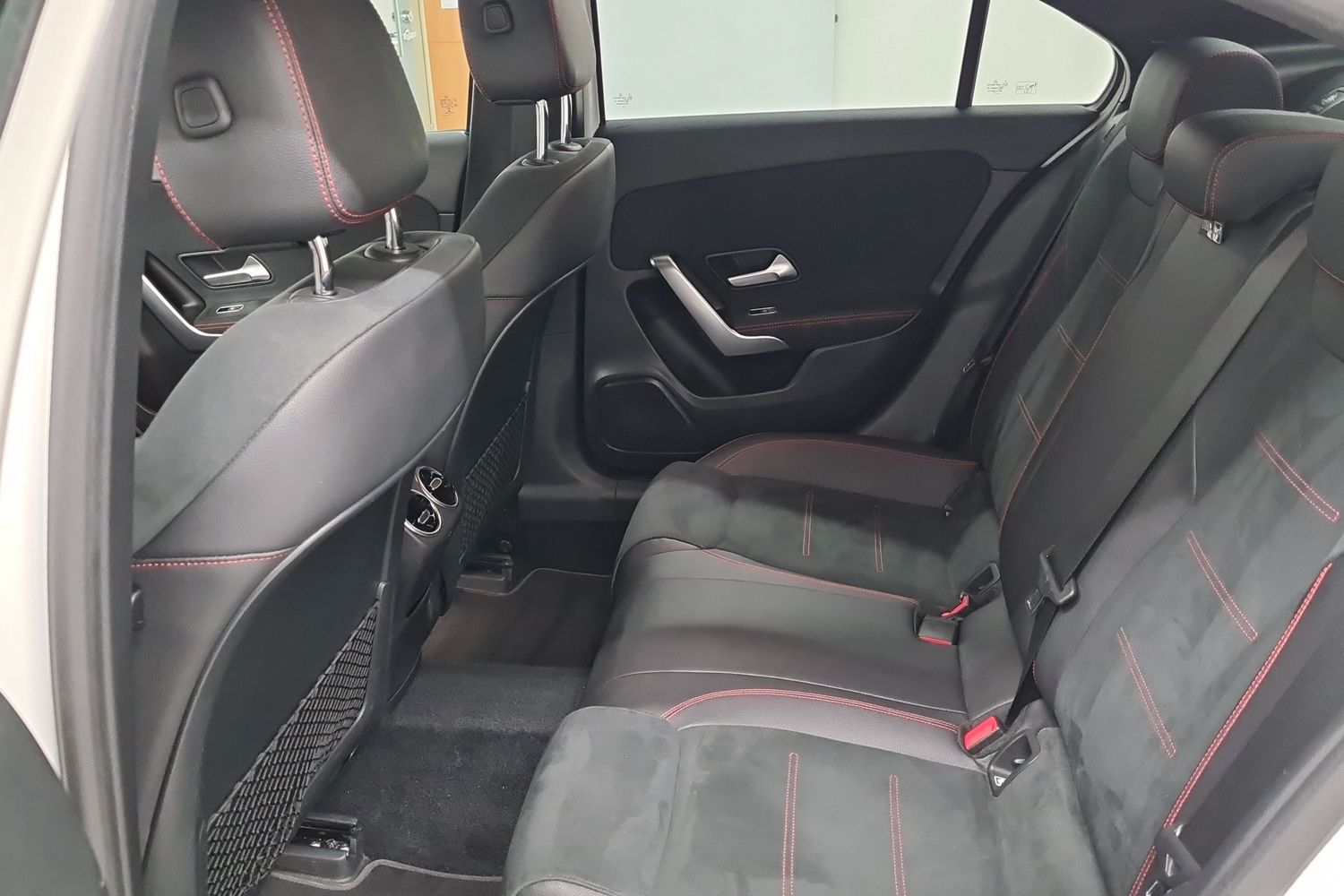 MERCEDES-BENZ A 2019