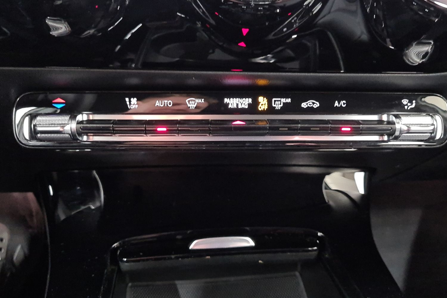 MERCEDES-BENZ A 2021