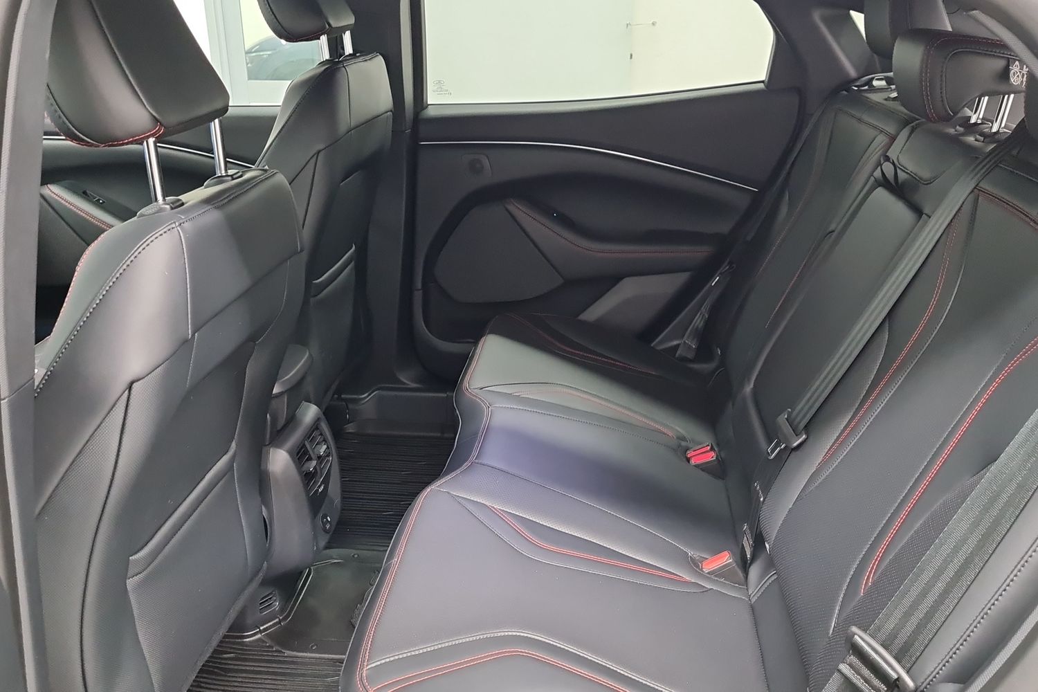 FORD Mustang Mach-E 2023