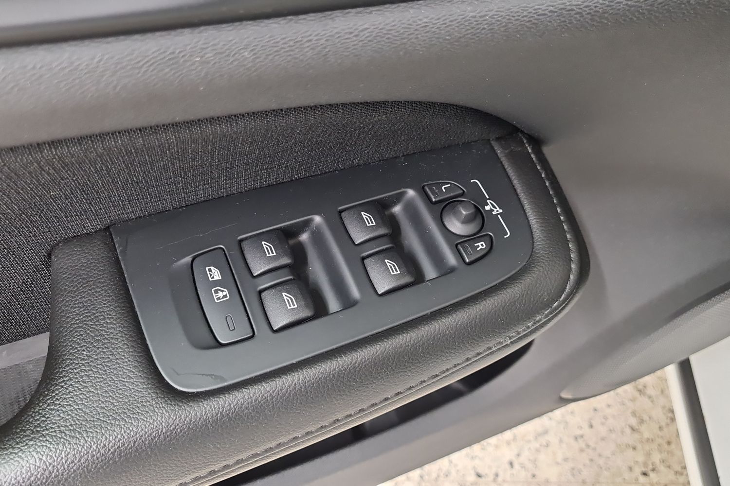 VOLVO V60 2020