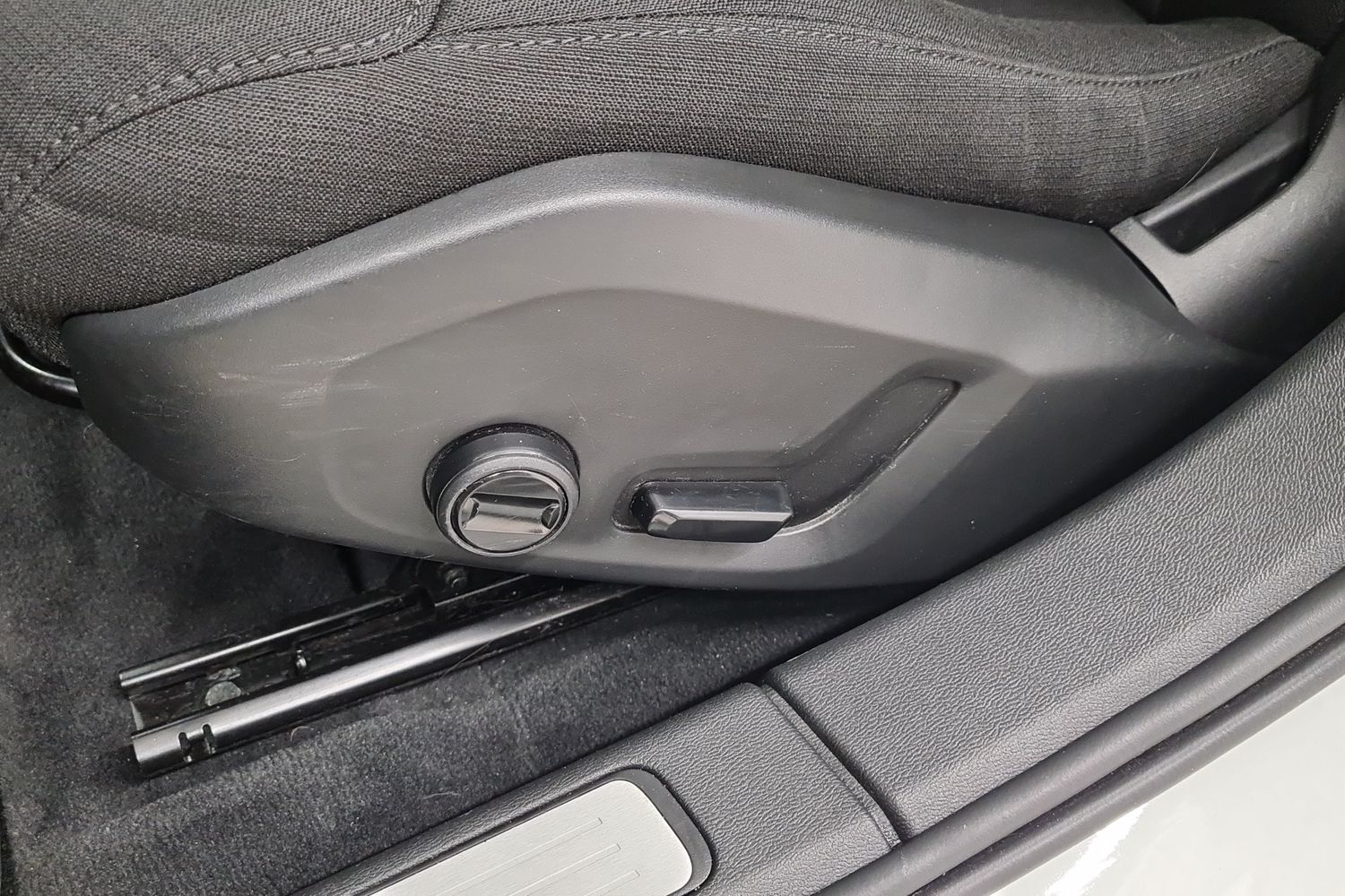 VOLVO V60 2020