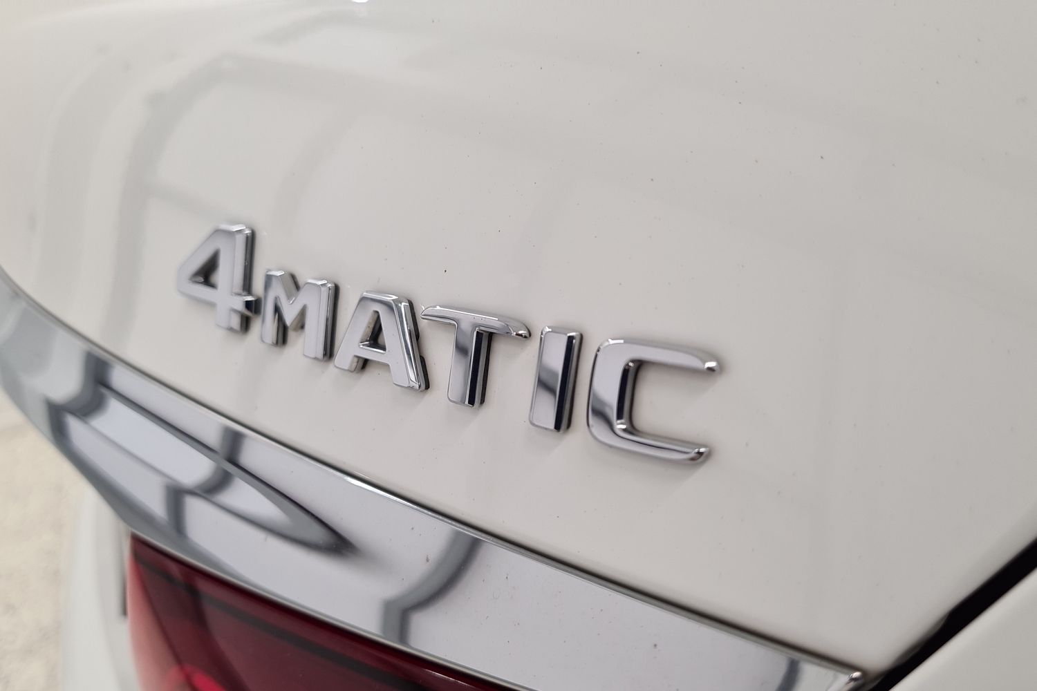 MERCEDES-BENZ E 2020
