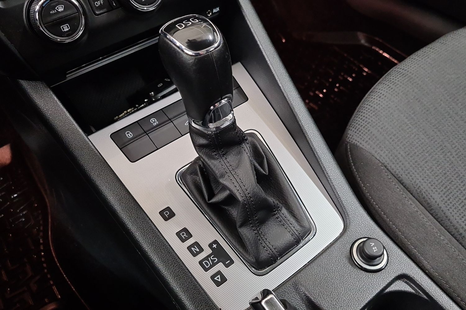 SKODA OCTAVIA 18