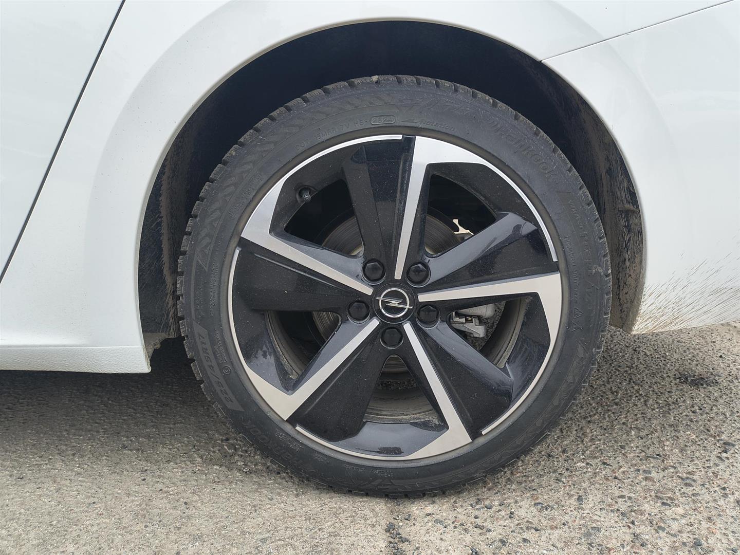Opel Astra 2025