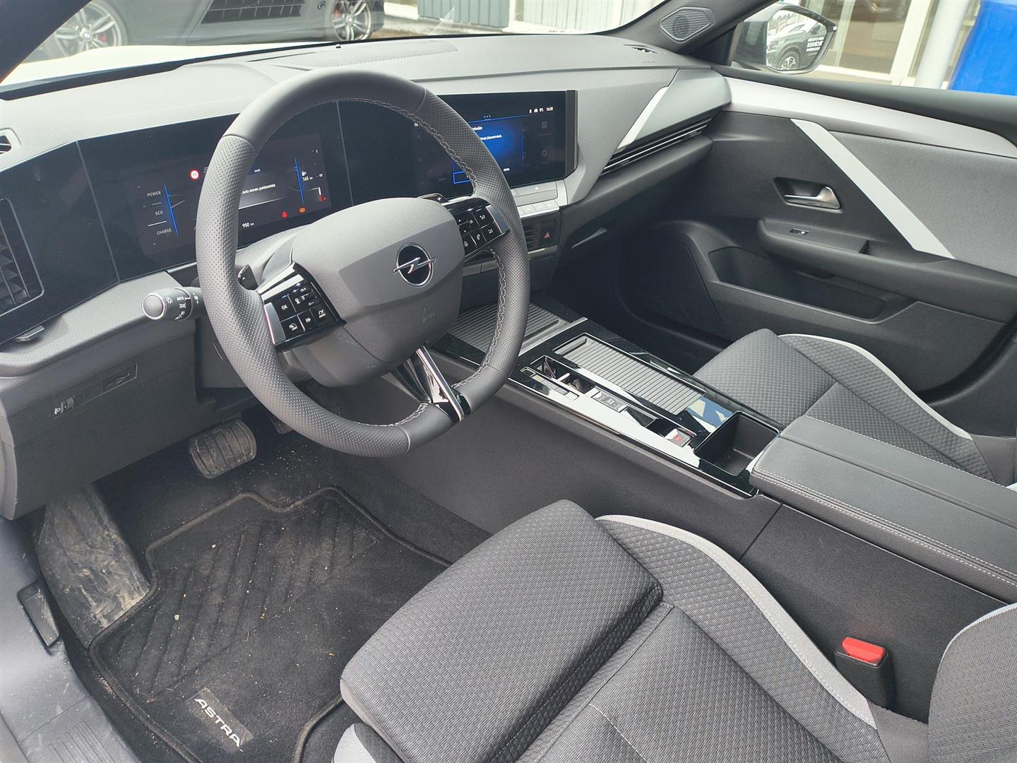 Opel Astra 2025