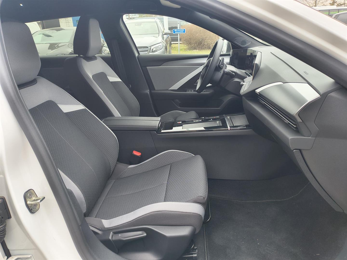 Opel Astra 2025