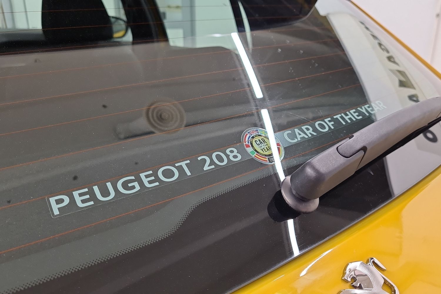 PEUGEOT 208 2020