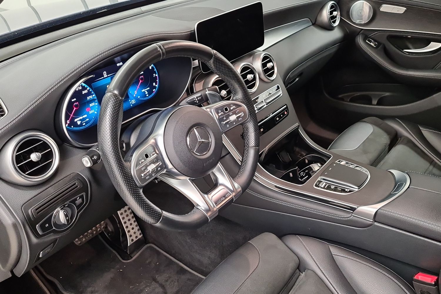 MERCEDES-BENZ GLC 2020