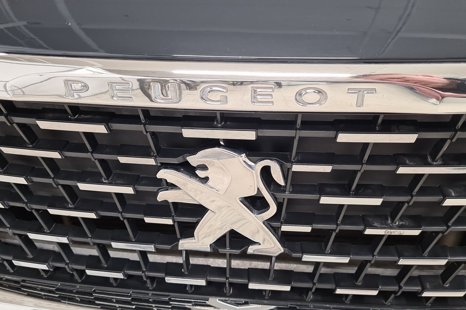 PEUGEOT 3008 2018