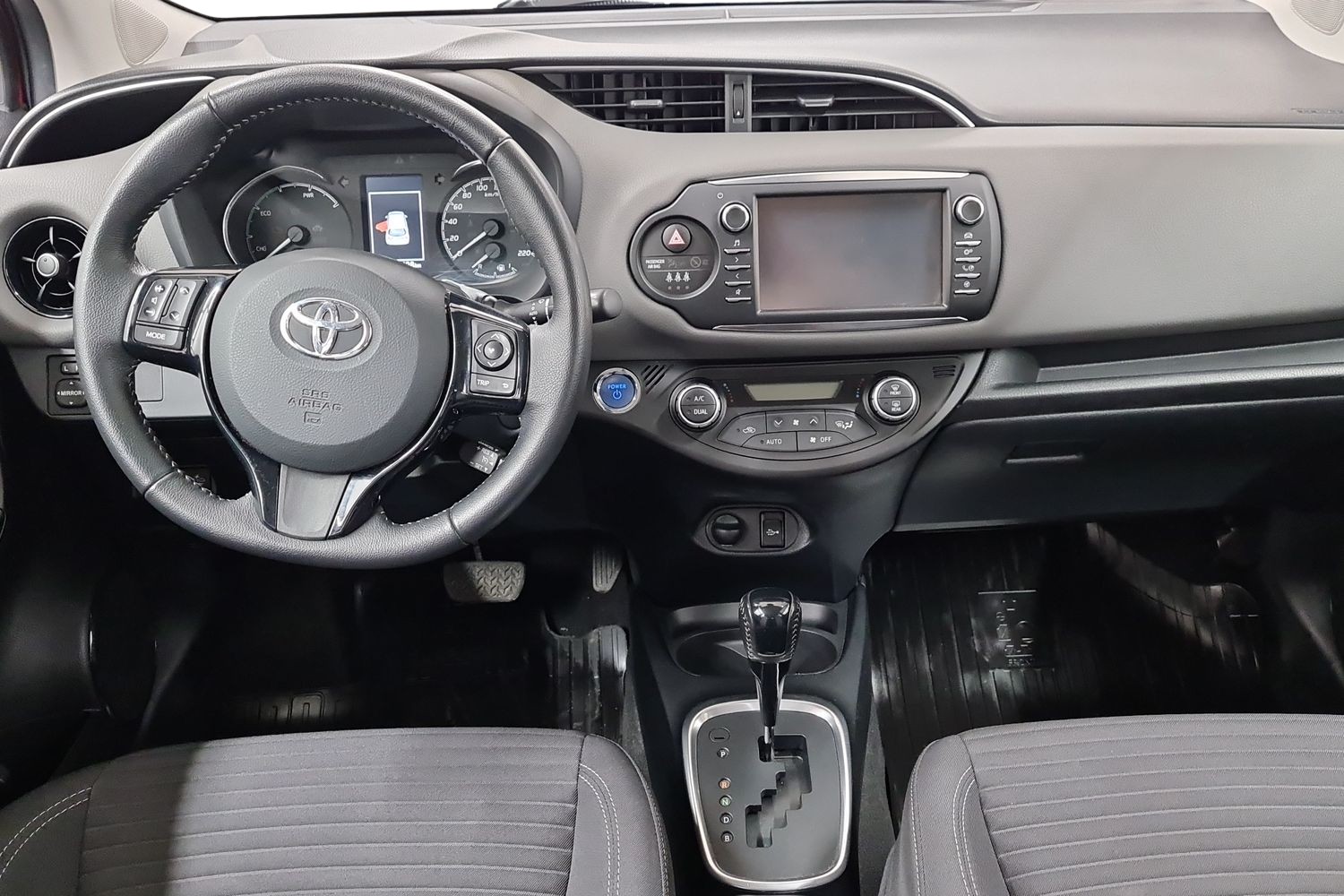 TOYOTA YARIS 2018