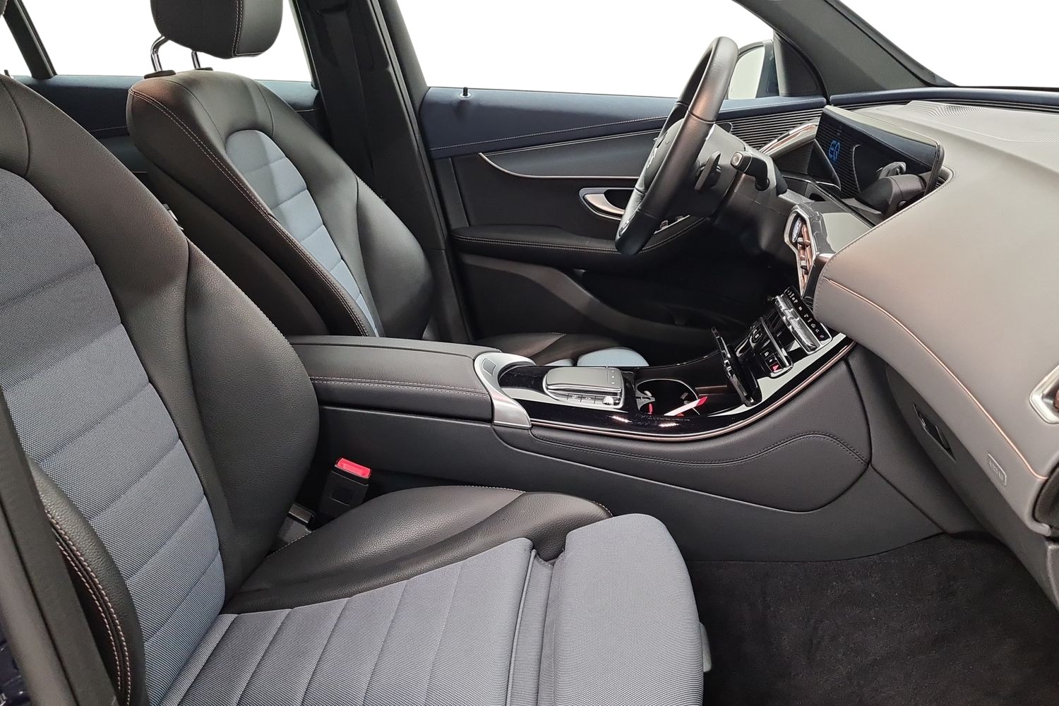 MERCEDES-BENZ EQC 2021