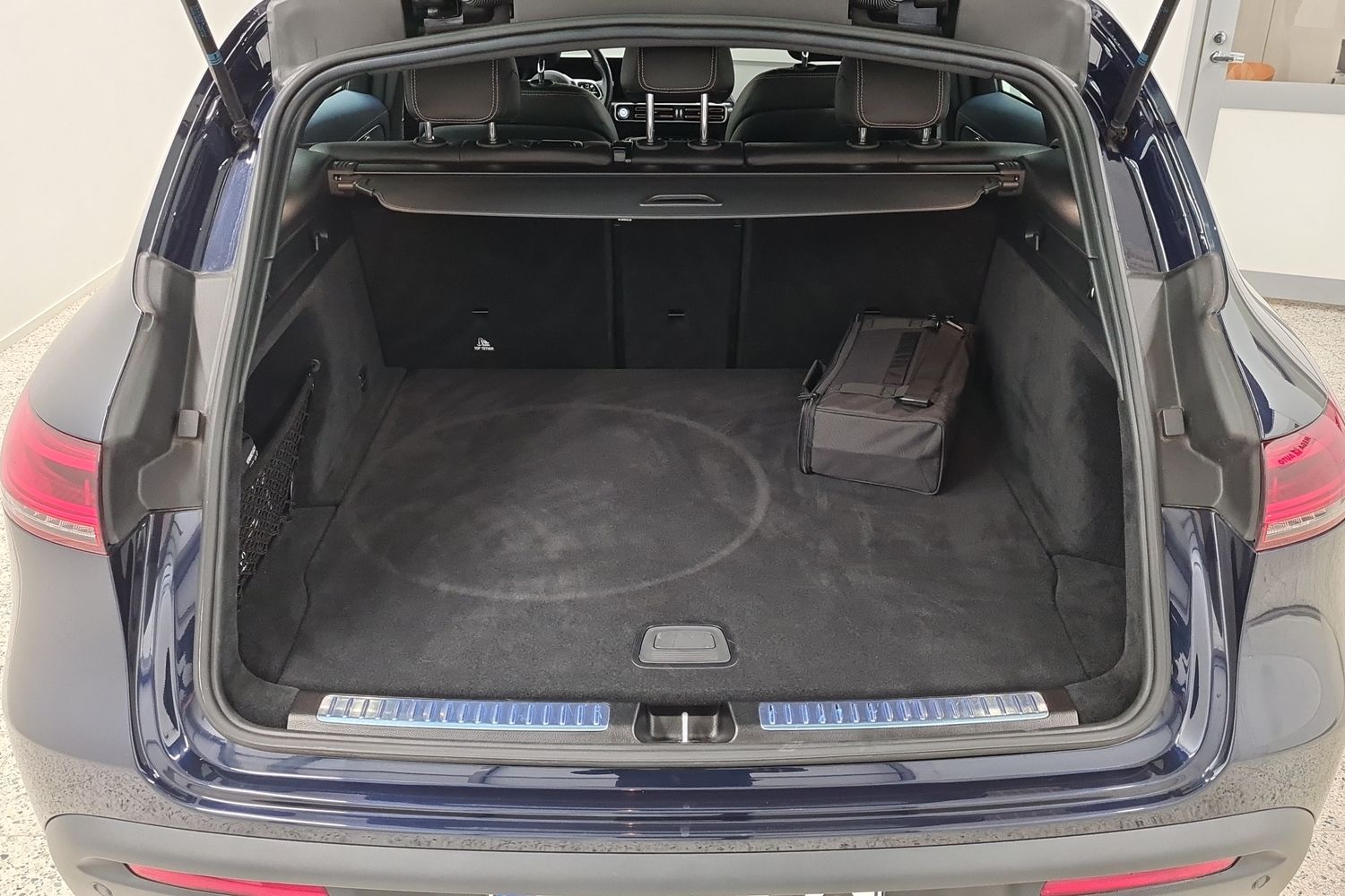 MERCEDES-BENZ EQC 2021