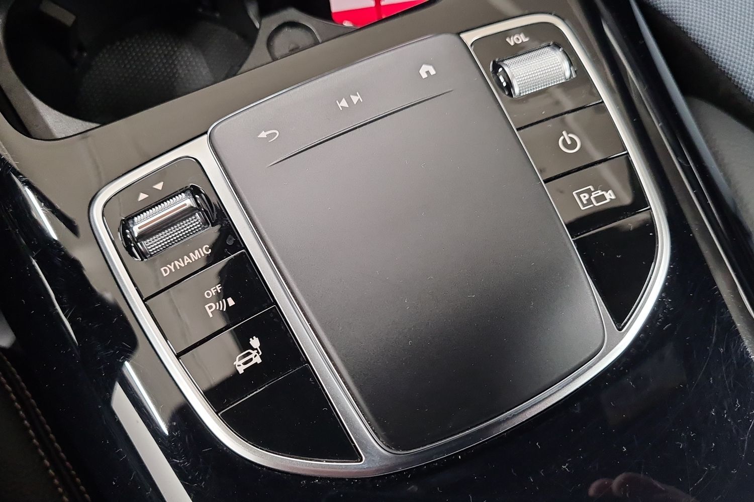 MERCEDES-BENZ EQC 2021