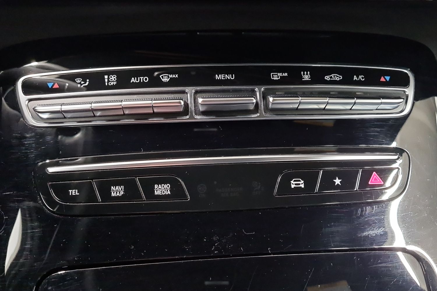 MERCEDES-BENZ EQC 2021