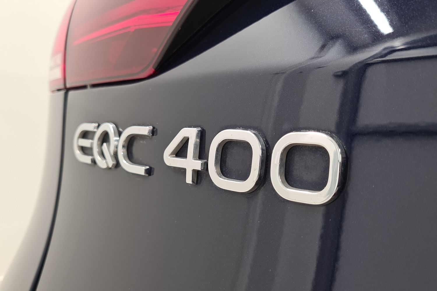 MERCEDES-BENZ EQC 2021