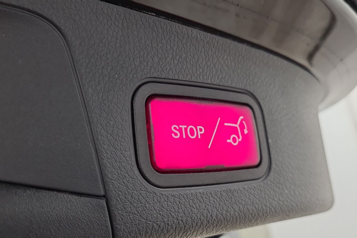 MERCEDES-BENZ EQA 2022