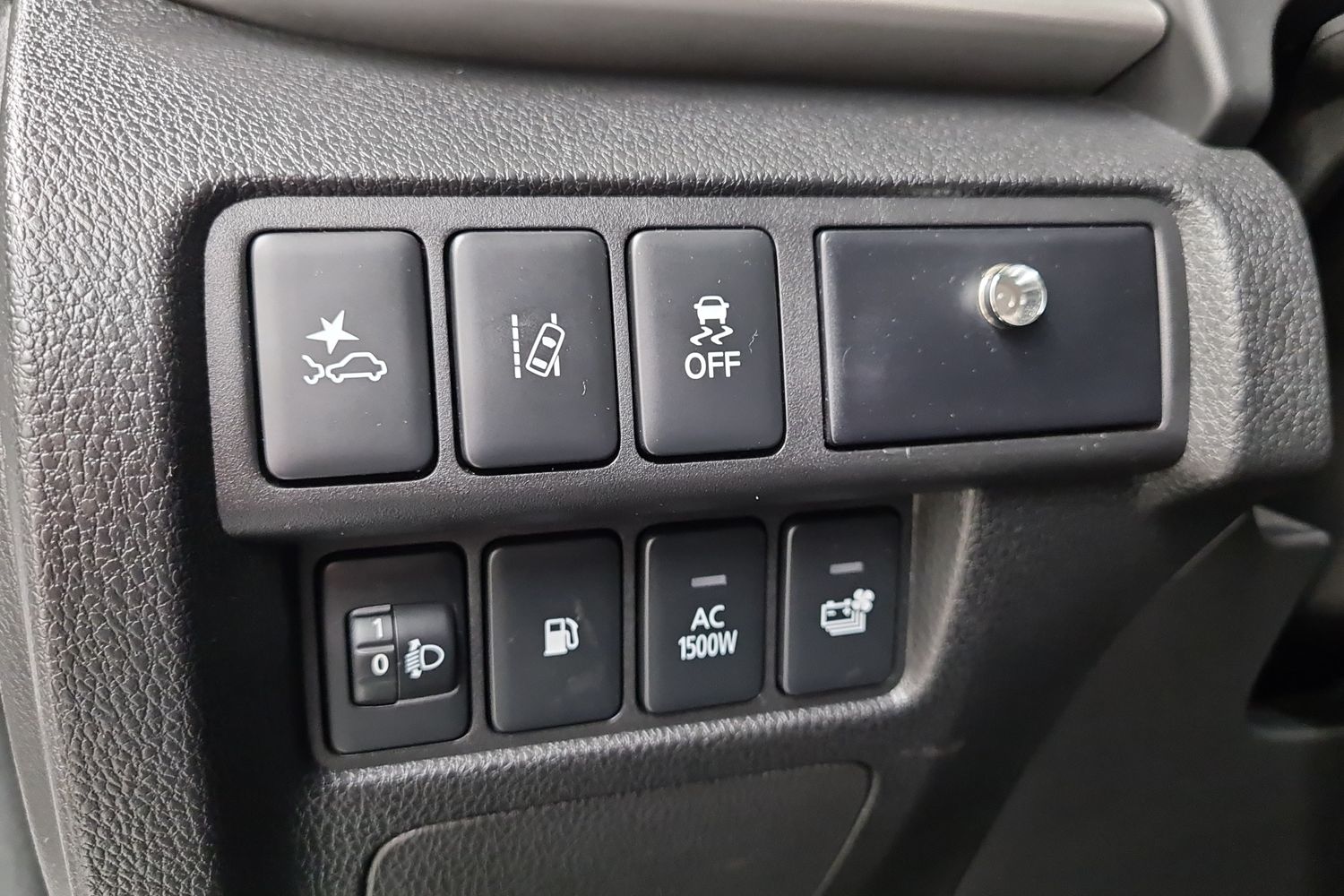 MITSUBISHI Eclipse Cross 2023