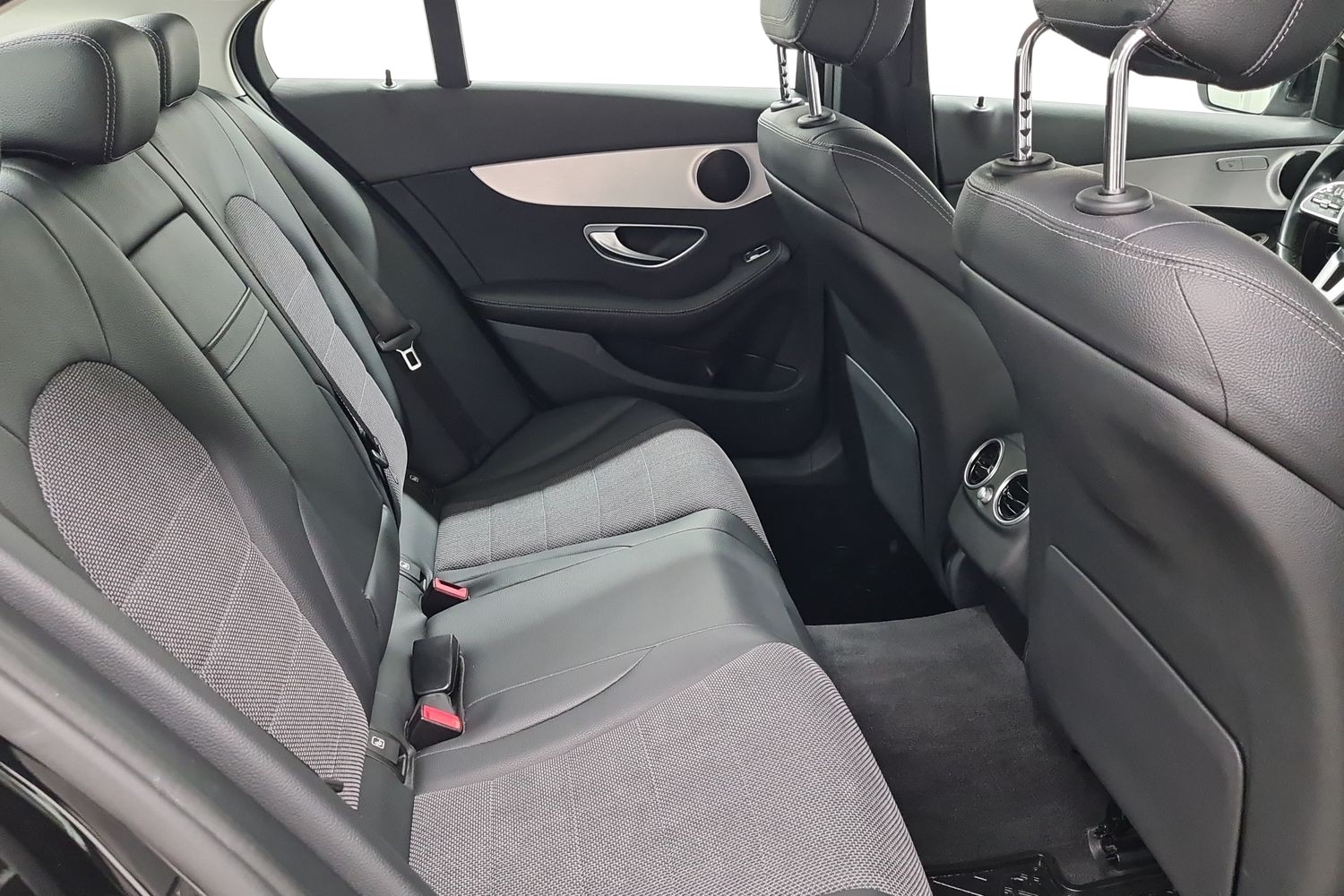 MERCEDES-BENZ C 2020